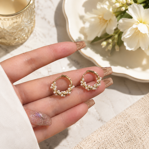 BIANCA PEARL GOLDEN CREOL EARRING
