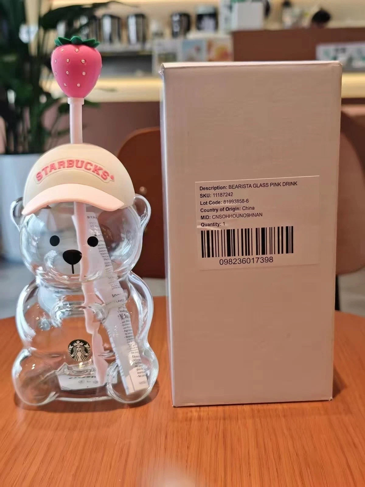 2026 Starbucks Bearista Bear Cup Tumblers Strawberry Topper Baseball Cap 600ML
